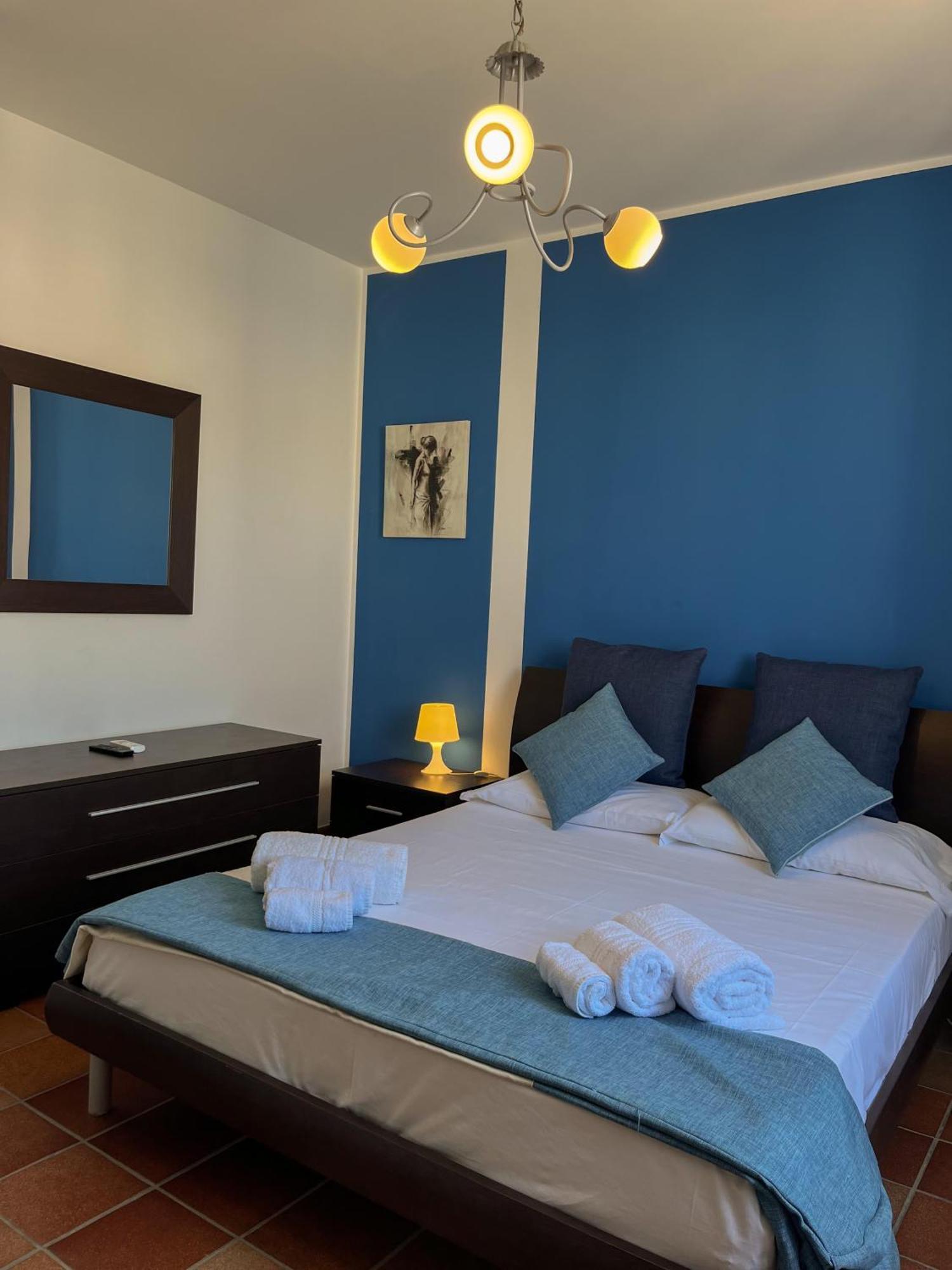 Orsola Apartments Favignana Phòng bức ảnh