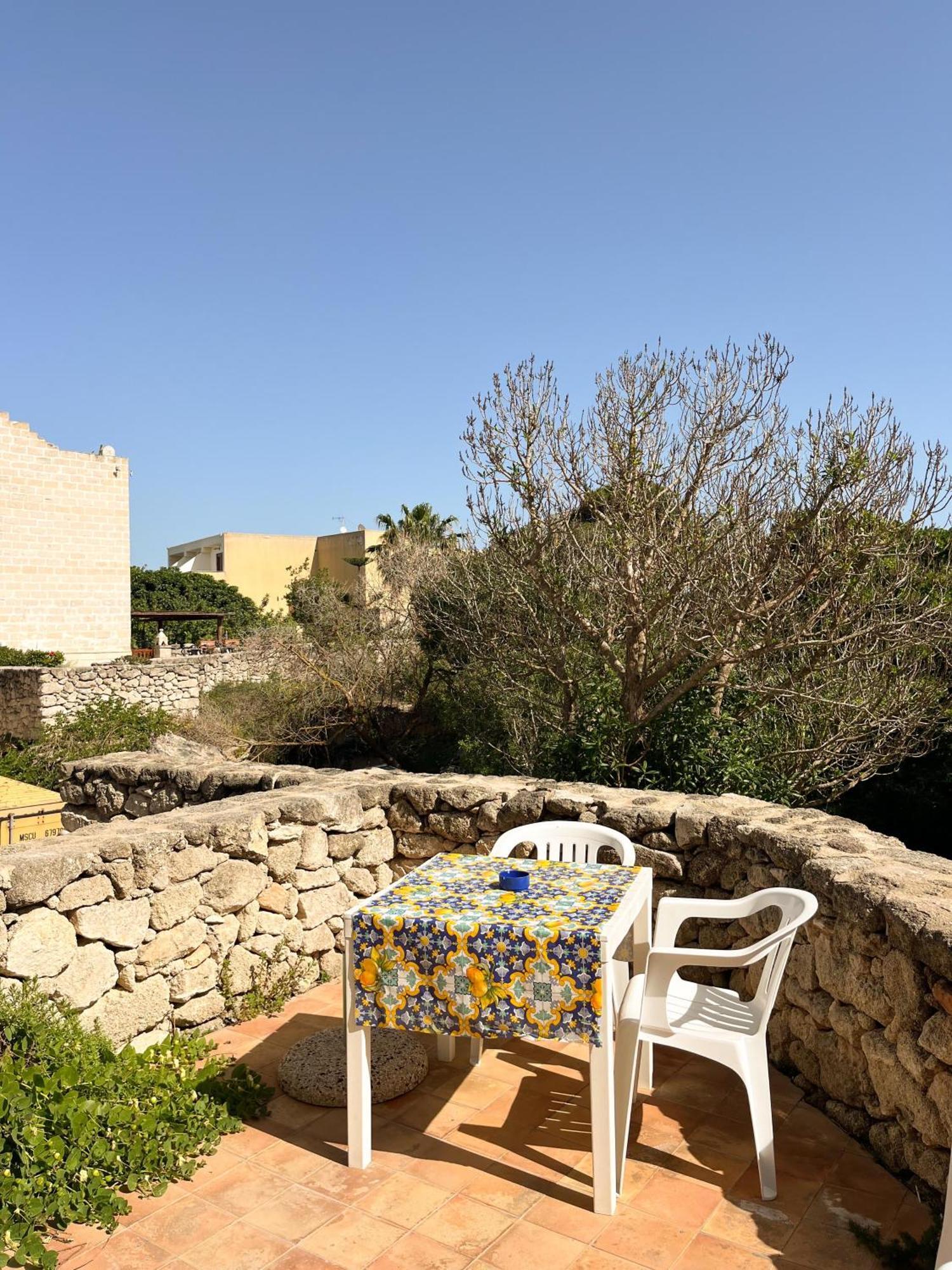 Orsola Apartments Favignana Phòng bức ảnh